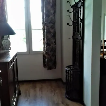 Vue Sur Chateau Et Loire Saumur